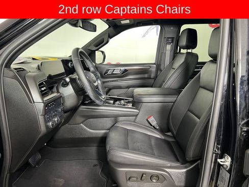 Used 2025 Chevrolet Suburban Z71 w/ Comfort Package AWD/4WD image 11