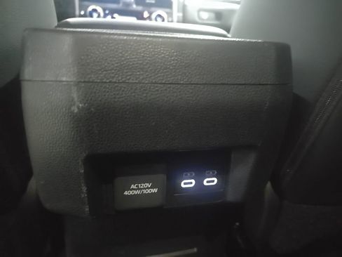 Used 2024 Toyota Tacoma Limited w/ Limited Package (LT) image 16