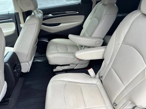 Used 2019 Buick Enclave Premium AWD/4WD image 12