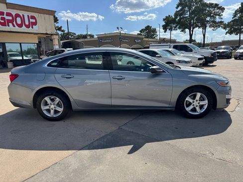 Used 2023 Chevrolet Malibu LS image 12