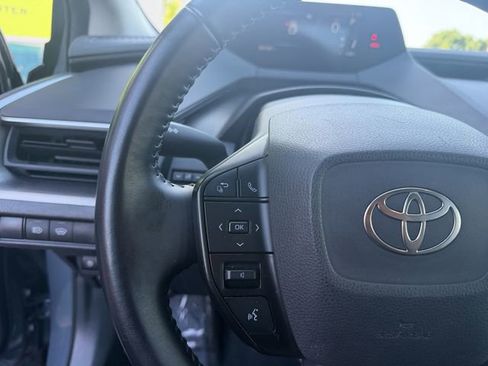 Used 2024 Toyota Prius LE FWD image 18