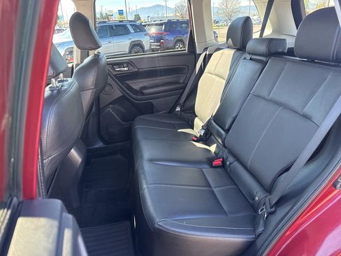 Used 2017 Subaru Forester 2.5i Touring AWD/4WD image 11