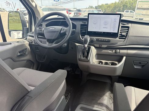 New 2026 Ford Transit 250 Low Roof RWD image 23