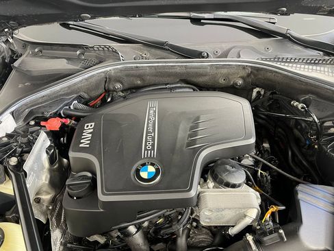 Used 2014 BMW 528i xDrive Sedan AWD/4WD image 12