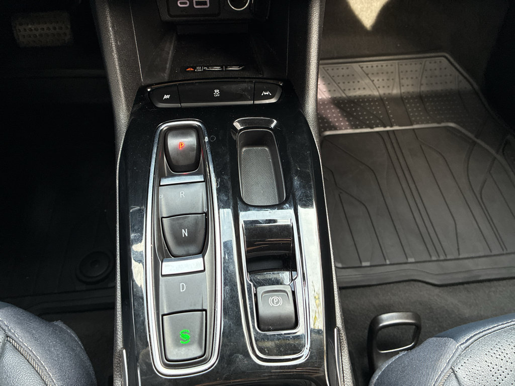 Used 2023 Chevrolet Bolt EUV LT w/ Convenience Package FWD image 32