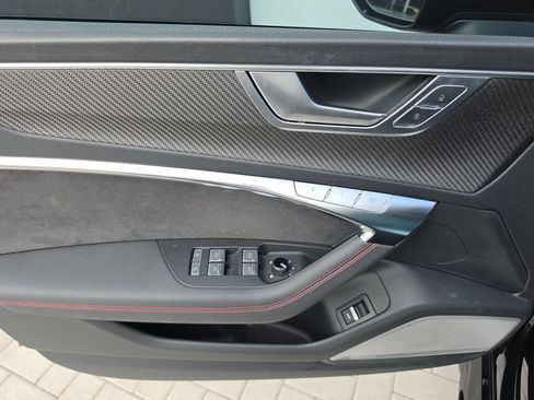 Used 2025 Audi RS 7 Performance AWD/4WD image 16