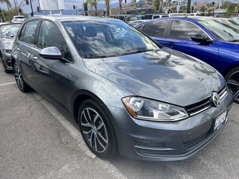 Used 2015 Volkswagen Golf SE FWD image 6