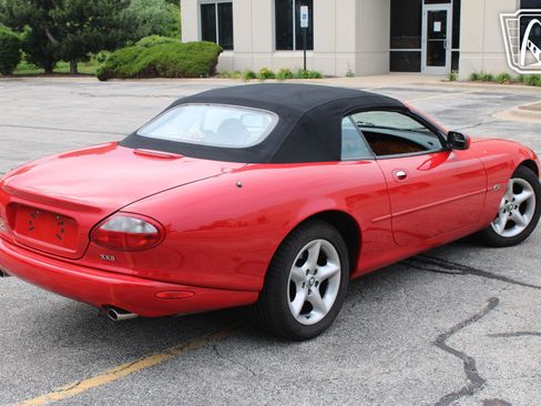 Used 2000 Jaguar XK8 Convertible RWD image 8