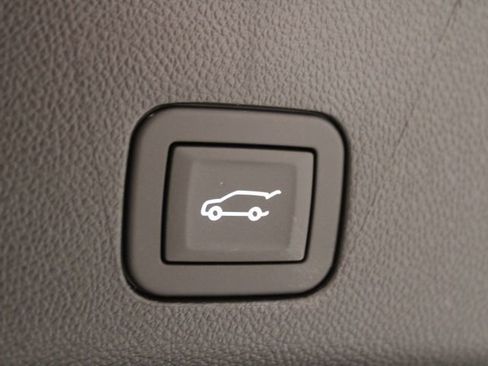 New 2026 GMC Yukon XL AT4 w/ AT4 Premium Plus Package AWD/4WD image 16