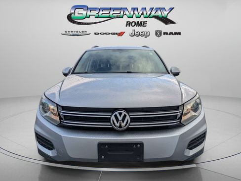 Used 2015 Volkswagen Tiguan S FWD image 3