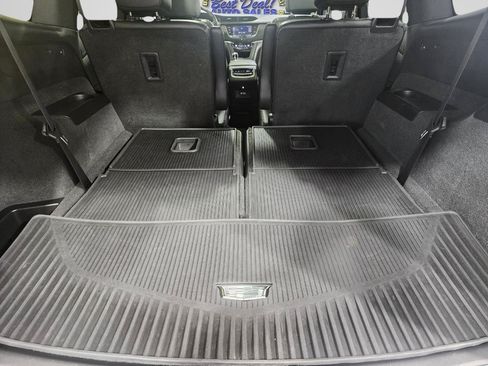 Used 2020 Cadillac XT6 Premium Luxury AWD/4WD image 36