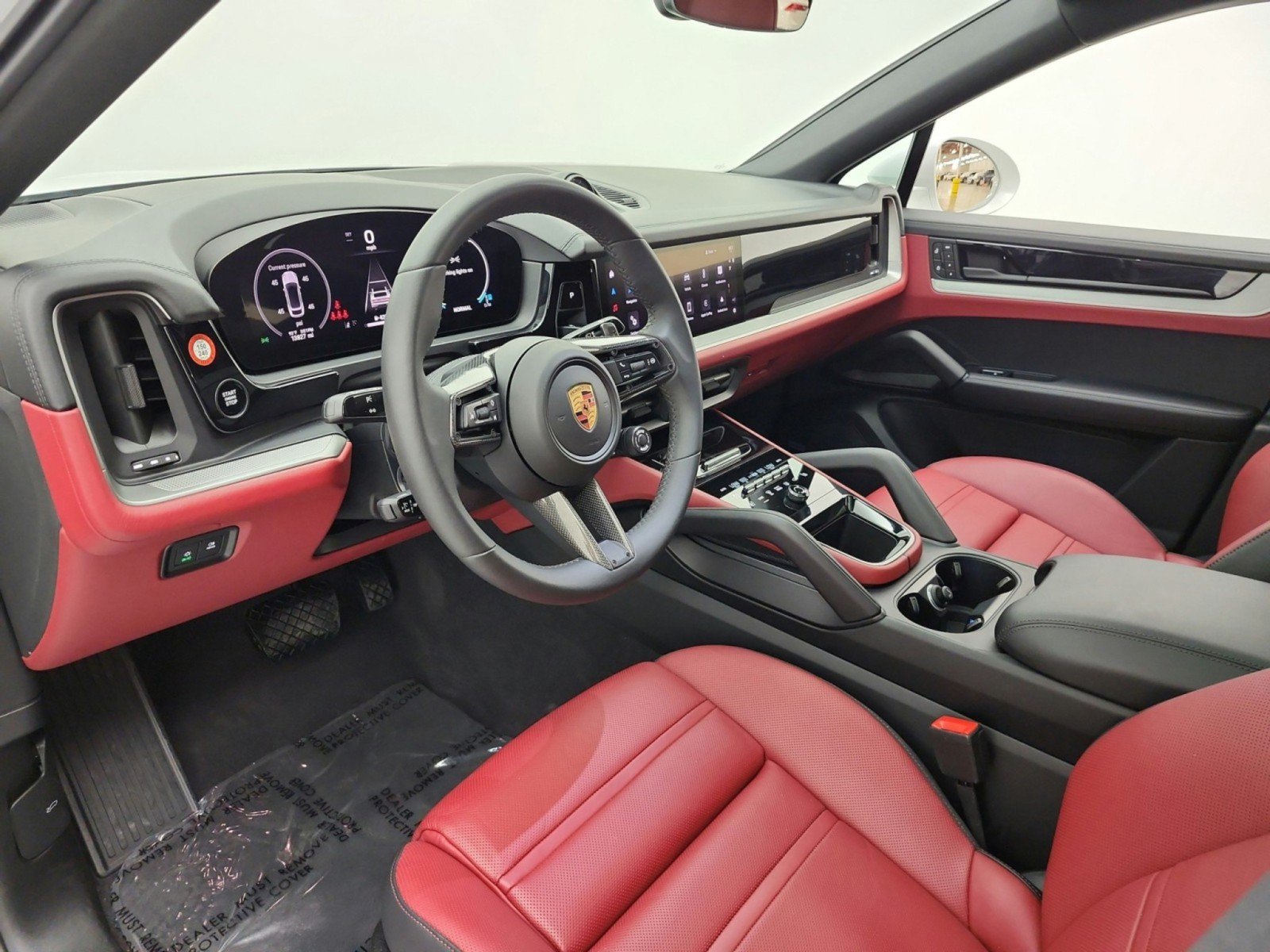 Used 2025 Porsche Cayenne Coupe AWD/4WD image 12