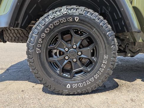 Used 2022 Jeep Gladiator Sport AWD/4WD image 47
