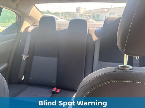 Used 2025 Nissan Sentra SV FWD image 9
