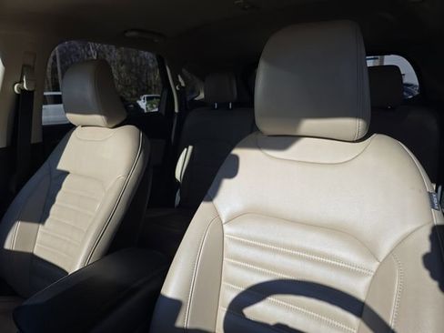 Used 2024 Ford Edge SEL image 23