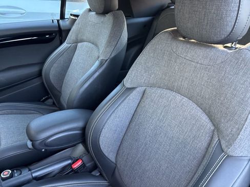 Used 2018 MINI Cooper S image 6