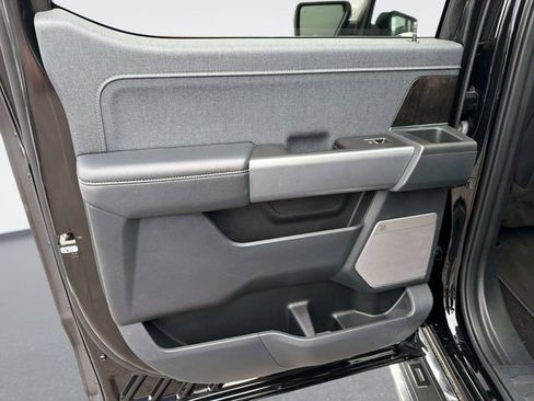 Used 2022 Ford F150 Lariat w/ Equipment Group 502A High image 15