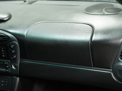 Used 1998 Porsche Boxster image 39