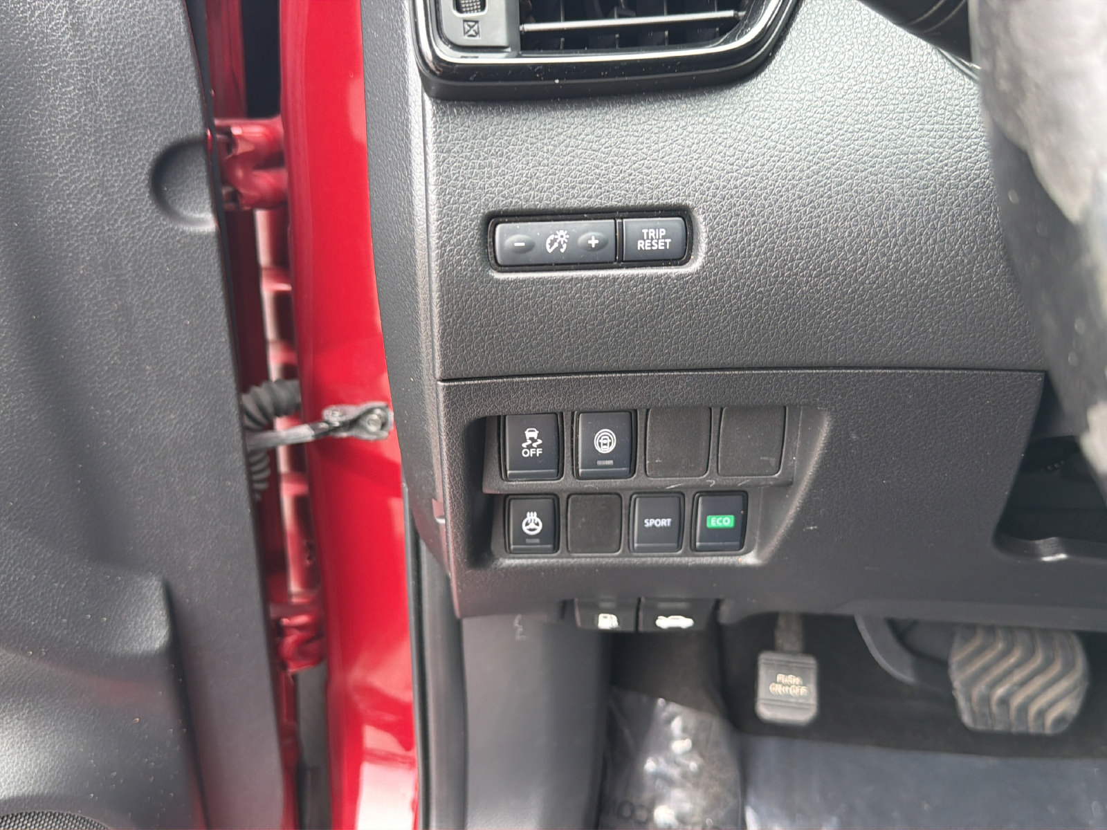 Used 2020 Nissan Rogue Sport SV w/ All-Weather Package FWD image 19