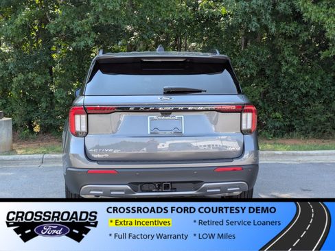 New 2026 Ford Explorer Active w/ Active Comfort Package AWD/4WD image 4