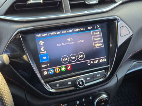 Certified 2022 Chevrolet TrailBlazer RS w/ Sun and Liftgate Package image 18