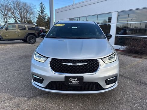 New 2026 Chrysler Pacifica Select image 5
