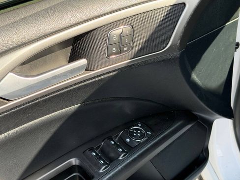 Used 2020 Ford Fusion SEL FWD image 20