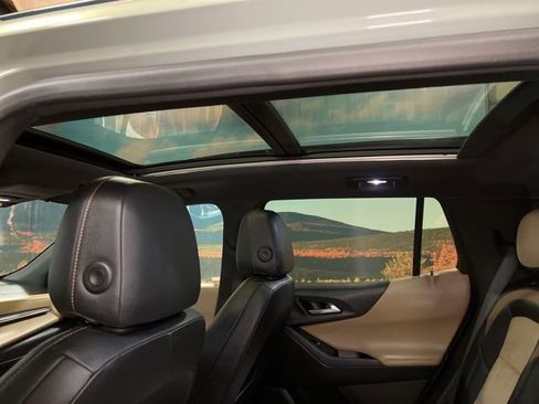 Used 2025 Chevrolet Equinox ACTIV w/ Safety and Technology Package image 52