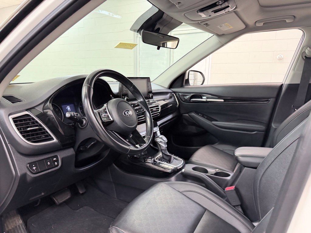 Used 2021 Kia Seltos EX AWD/4WD image 15