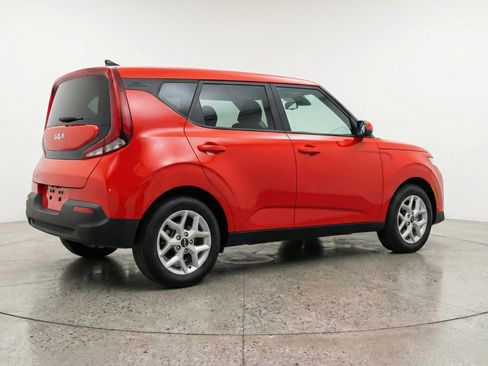 Used 2025 Kia Soul LX w/ LX Technology Package image 9