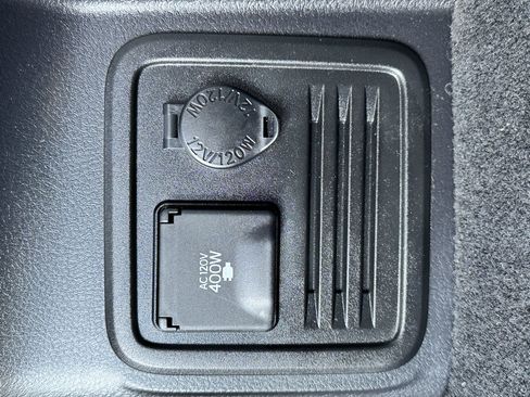 Used 2017 Toyota 4Runner SR5 Premium image 31