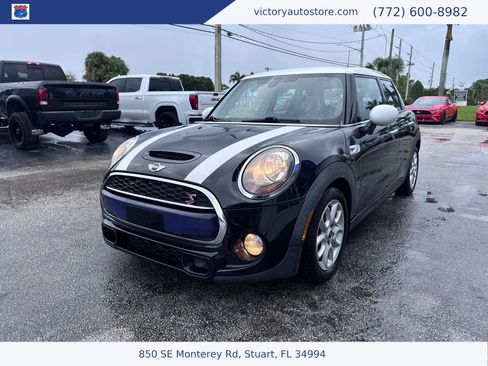 Used 2017 MINI Cooper S image 3