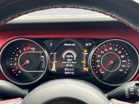 Used 2021 Jeep Wrangler Unlimited Rubicon w/ Uconnect 4C Nav & Sound Group AWD/4WD image 38