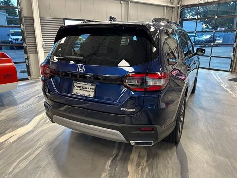 Used 2023 Honda Pilot Touring image 31