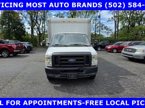 Used 2010 Ford E-350 and Econoline 350 Super Duty RWD image 3
