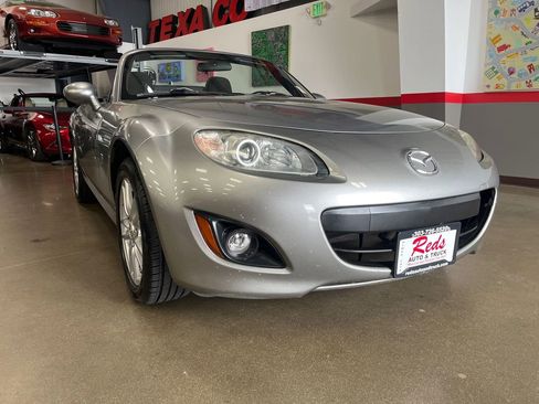 Used 2011 MAZDA MX-5 Miata Sport image 53