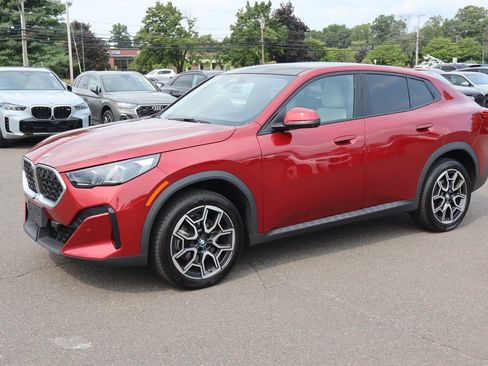 Used 2025 BMW X2 xDrive28i w/ Premium Package AWD/4WD image 1
