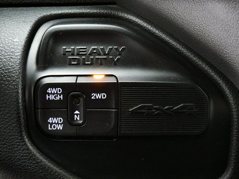 Used 2021 RAM 3500 Big Horn image 28