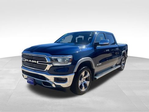 Used 2019 RAM 1500 Laramie AWD/4WD image 1