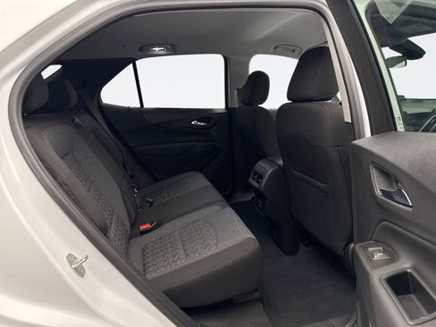 Used 2022 Chevrolet Equinox LT image 19