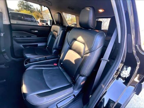 Certified 2022 Nissan Pathfinder SL w/ SL Premium Package image 18