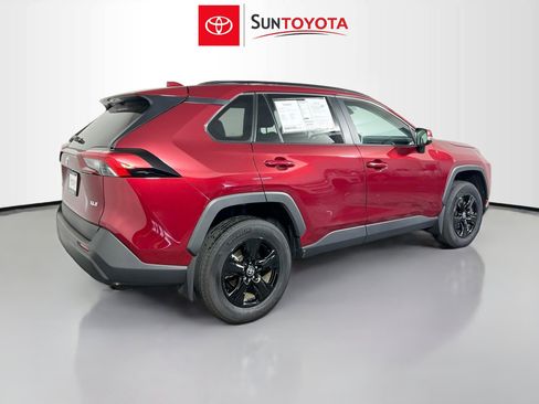 Used 2025 Toyota RAV4 XLE w/ Convenience Package FWD image 4