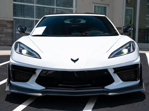 Used 2023 Chevrolet Corvette Stingray Preferred Cpe w/ Z51 Performance Package RWD image 4