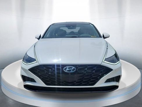 Used 2020 Hyundai Sonata Limited FWD image 2