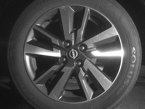 Used 2025 Nissan Versa SV image 14