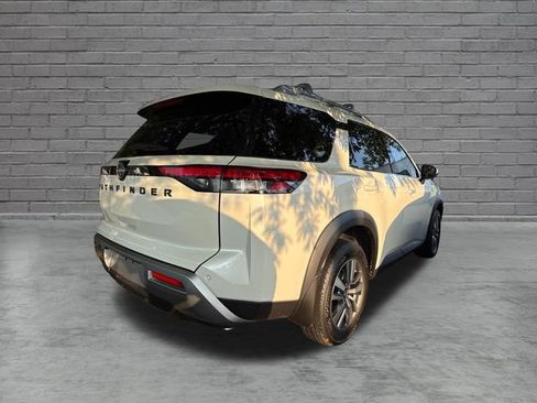 Certified 2023 Nissan Pathfinder SL w/ Lighting Package (N92) FWD image 5