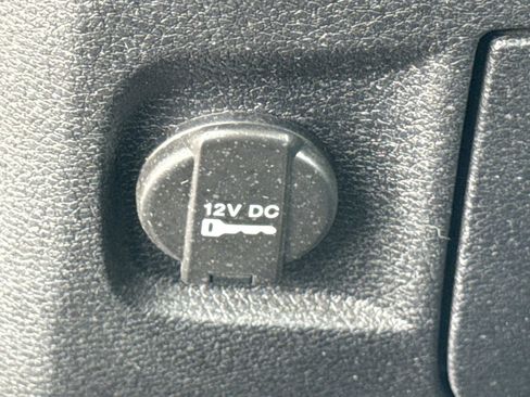 Used 2013 RAM 1500 Express RWD image 35