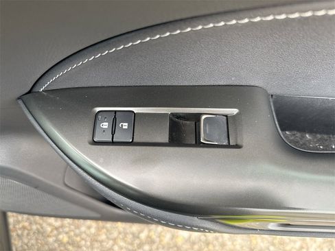 Used 2025 Lexus NX 250 250 Premium image 32