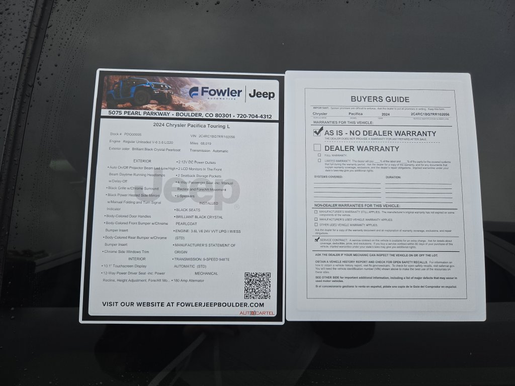 Used 2024 Chrysler Pacifica Touring-L FWD image 30