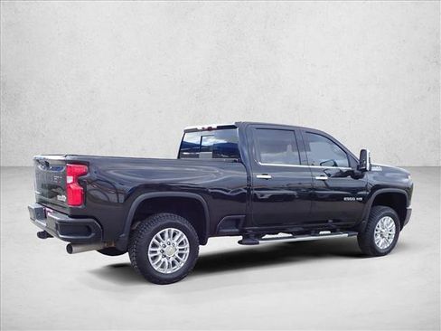 Used 2021 Chevrolet Silverado 2500 High Country w/ Z71 Off-Road Package AWD/4WD image 4